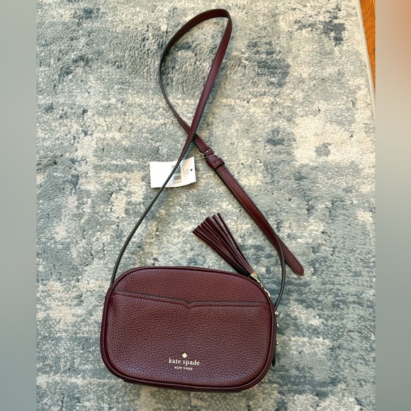 NWT! Kate Spade Kourtney Camera Bag Crossbody in Cherrywood - Picture 4 of 13